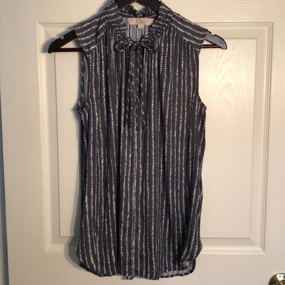 Tie neck tank